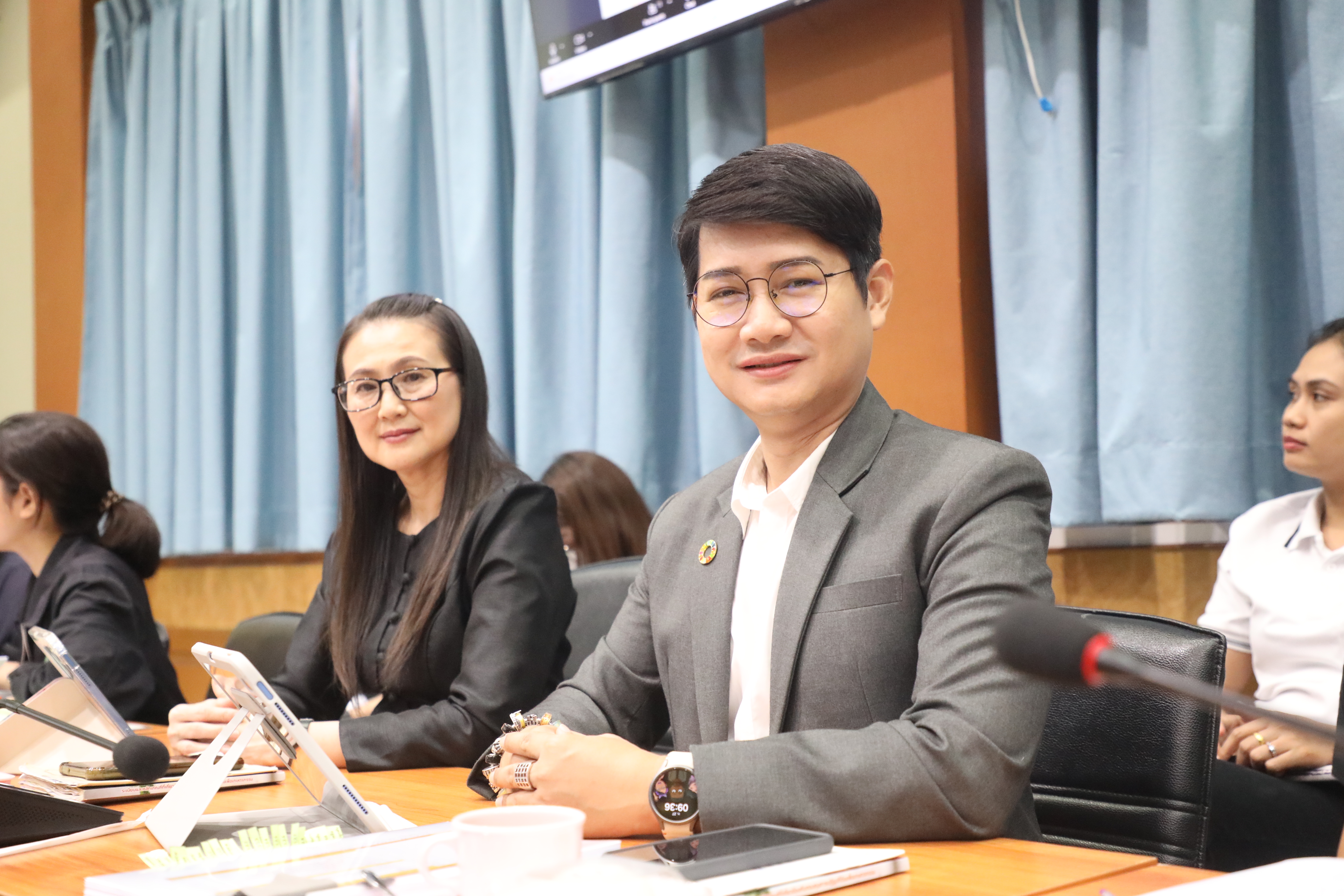 title - ส.ป.ก. ขับเคลื่อนกองทุนการปฏิรูปที่ดิน พิจารณาโครงการพัฒนาพื้นที่เพื่อเกษตรกรทั่วประเทศ